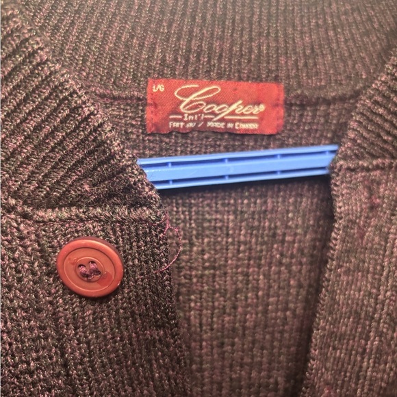 Vintage Cooper made in Canada Men's burgundy button front cardigan - Picture 5 of 5